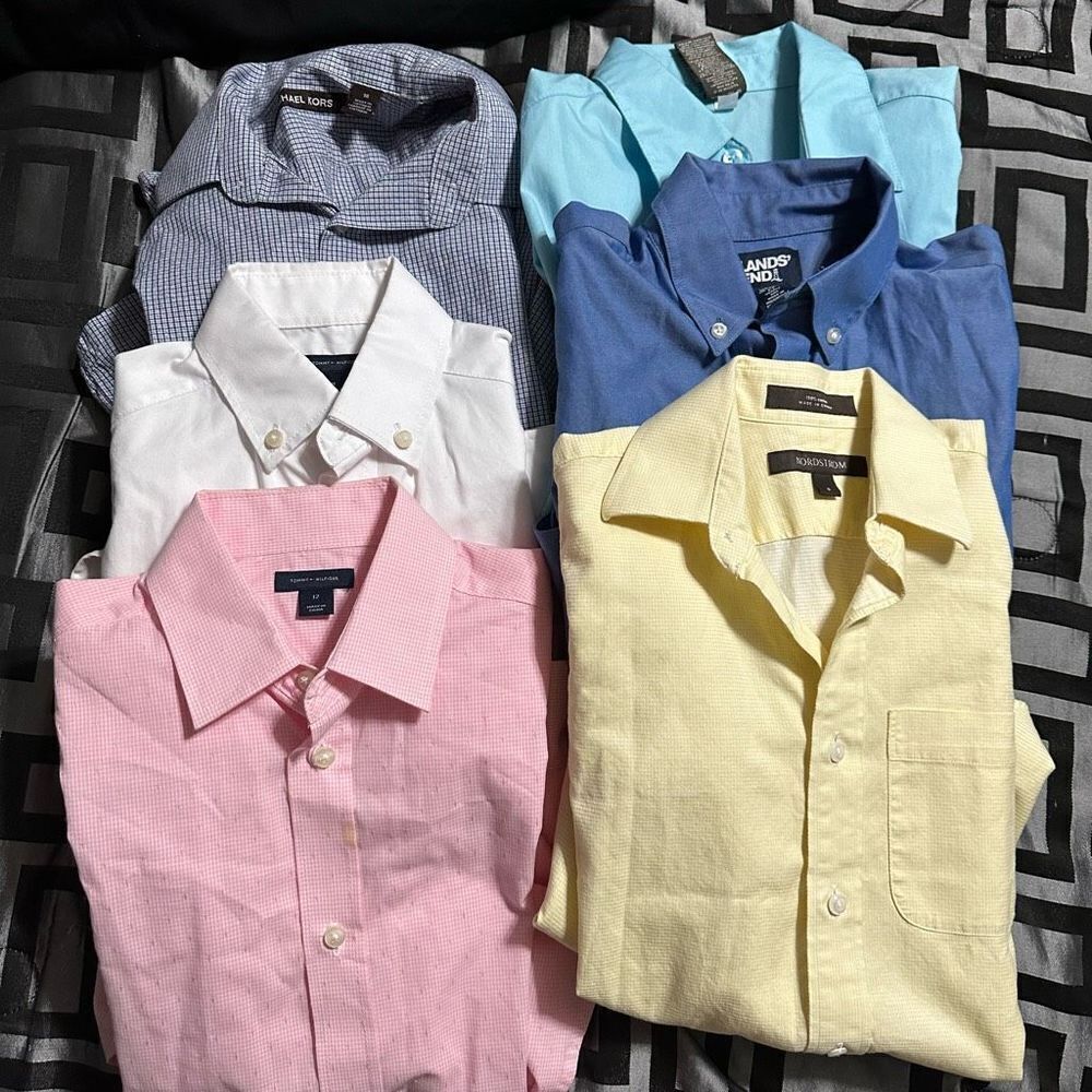 Button up Bundle lot of 6 for Older boys. Brands include:Tommy Hilfiger, Dockers